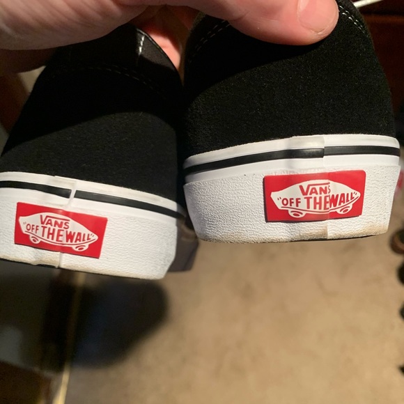 Vans - Picture 4 of 5